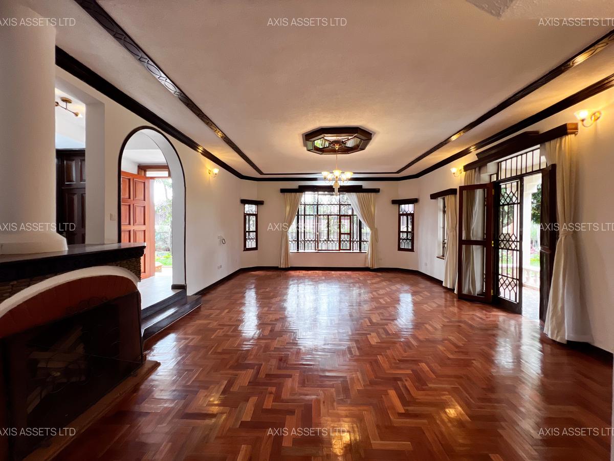 5 Bed Villa with En Suite at Runda Grove - 1