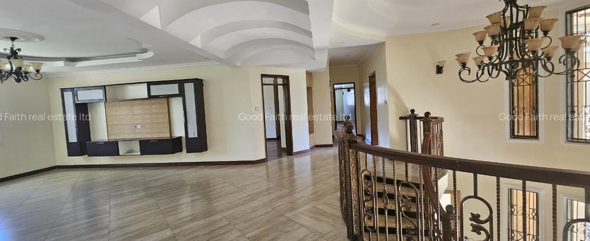 6 Bed House with En Suite in Runda - 15