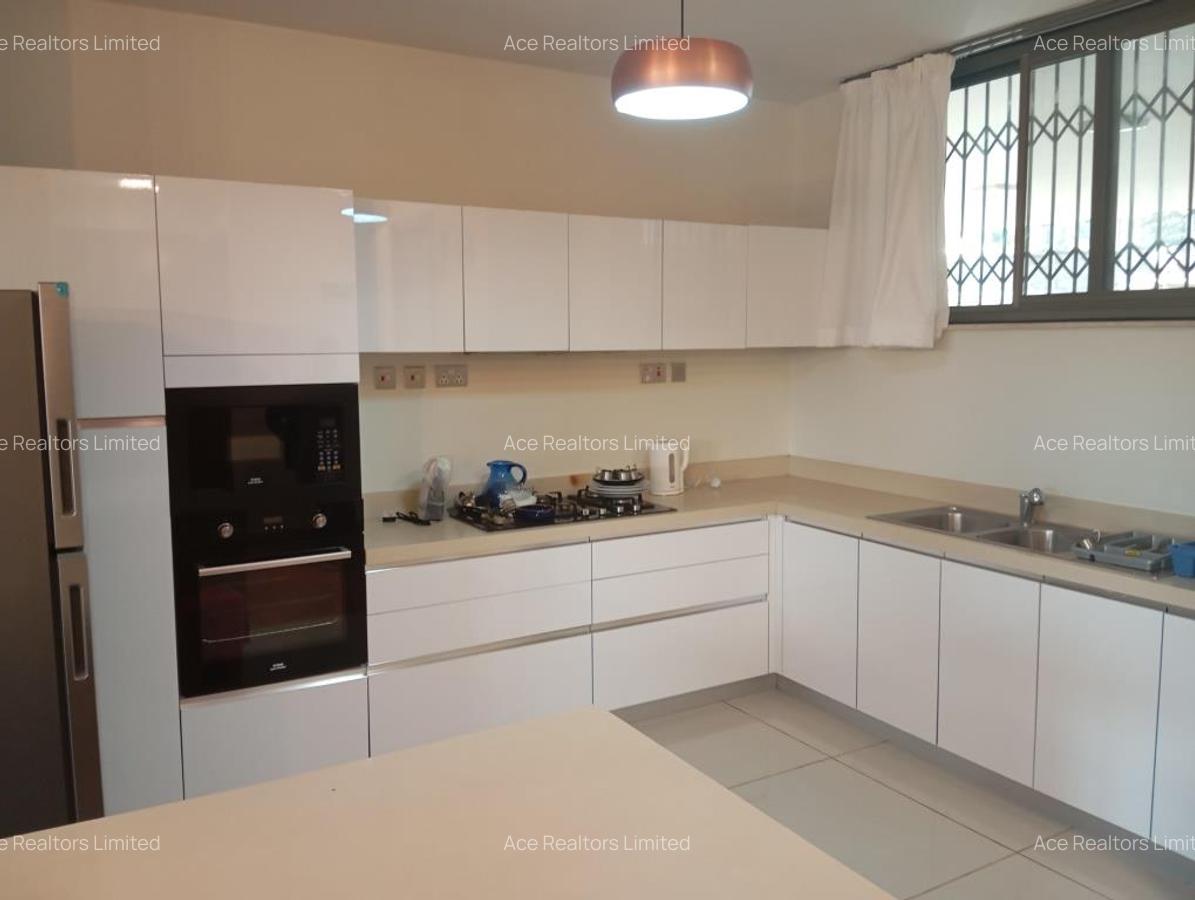 Furnished 3 Bed Apartment with En Suite at 6Th Parklands - 4