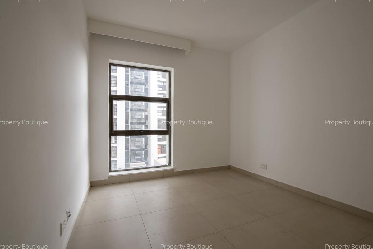 2 Bed Apartment with En Suite in Lavington - 8