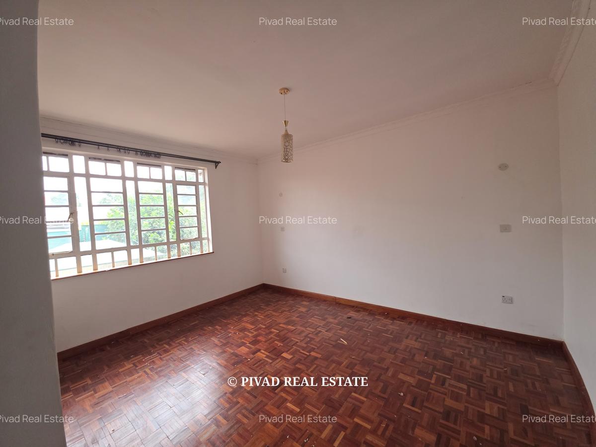 5 Bed House with Garden in Runda - 3