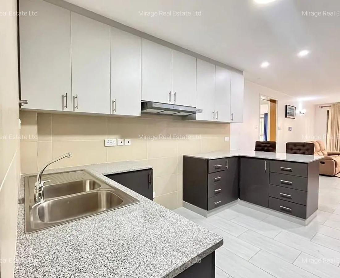 3 Bed Apartment with En Suite in Lavington - 1