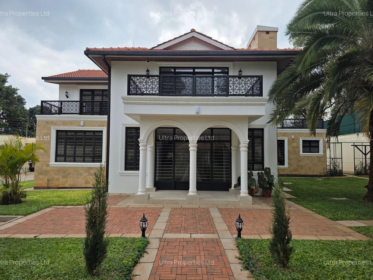 5 Bed Townhouse with En Suite in Runda - 1