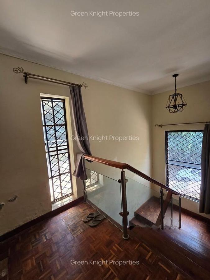 4 Bed Townhouse with En Suite in Loresho - 8