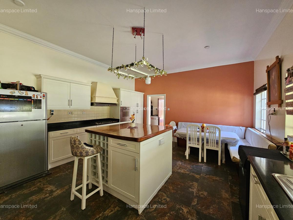 5 Bed Villa with En Suite in Karen - 10