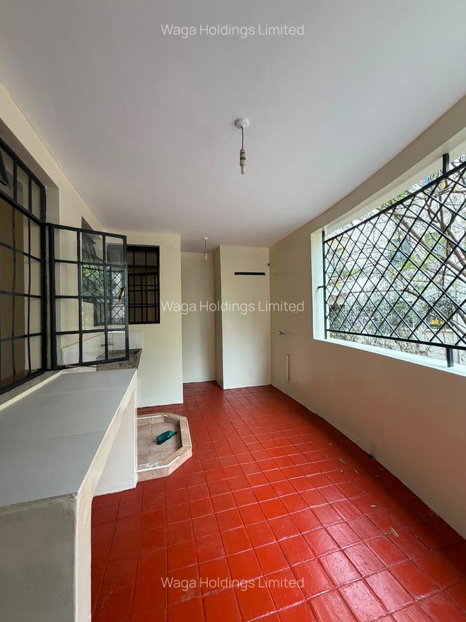 Serviced 3 Bed Apartment with En Suite at Mbaazi Avenue - 5