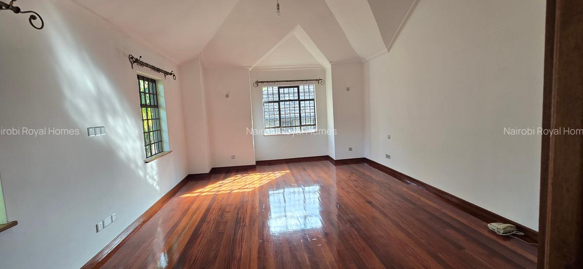 4 Bed House with En Suite at Spring Valley Road - 9