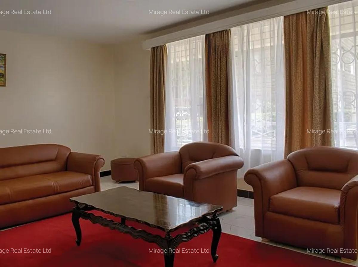3 Bed Apartment with Swimming Pool in Kilimani - 4