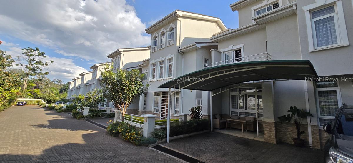 5 Bed Townhouse with En Suite at Lavington Road - 4