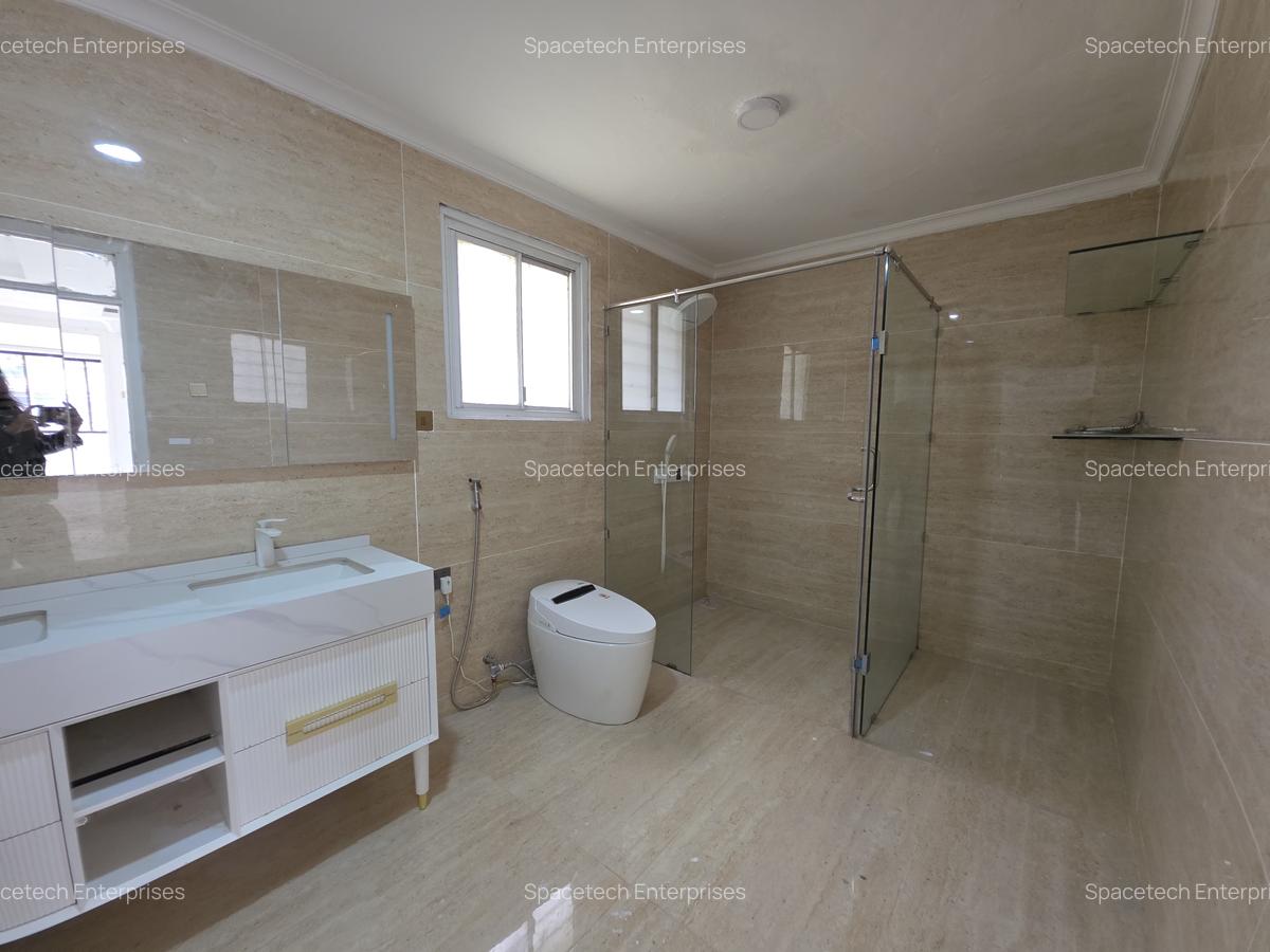 3 Bed House with En Suite in Muthaiga - 10