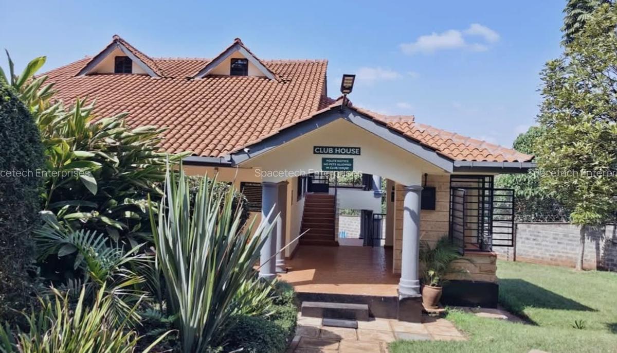 4 Bed Townhouse with En Suite in Rosslyn - 4