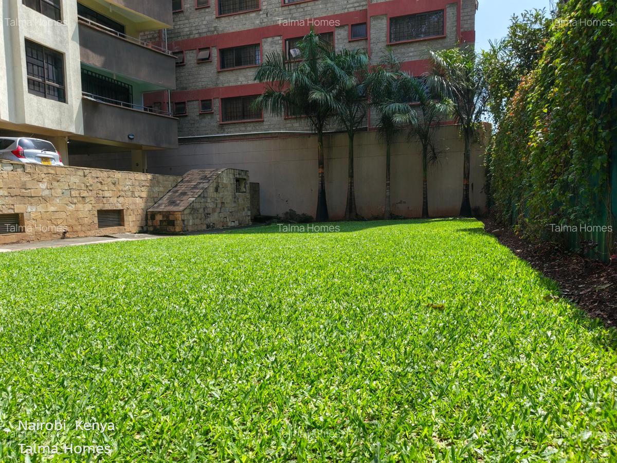 3 Bed Apartment with En Suite at Off Parklands Road - 2