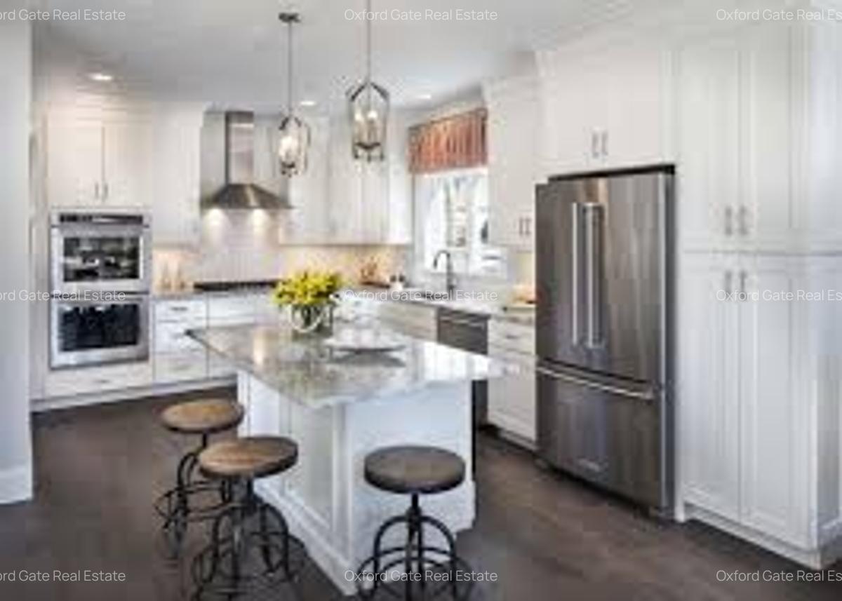 4 Bed Villa with En Suite at Brookview - 4