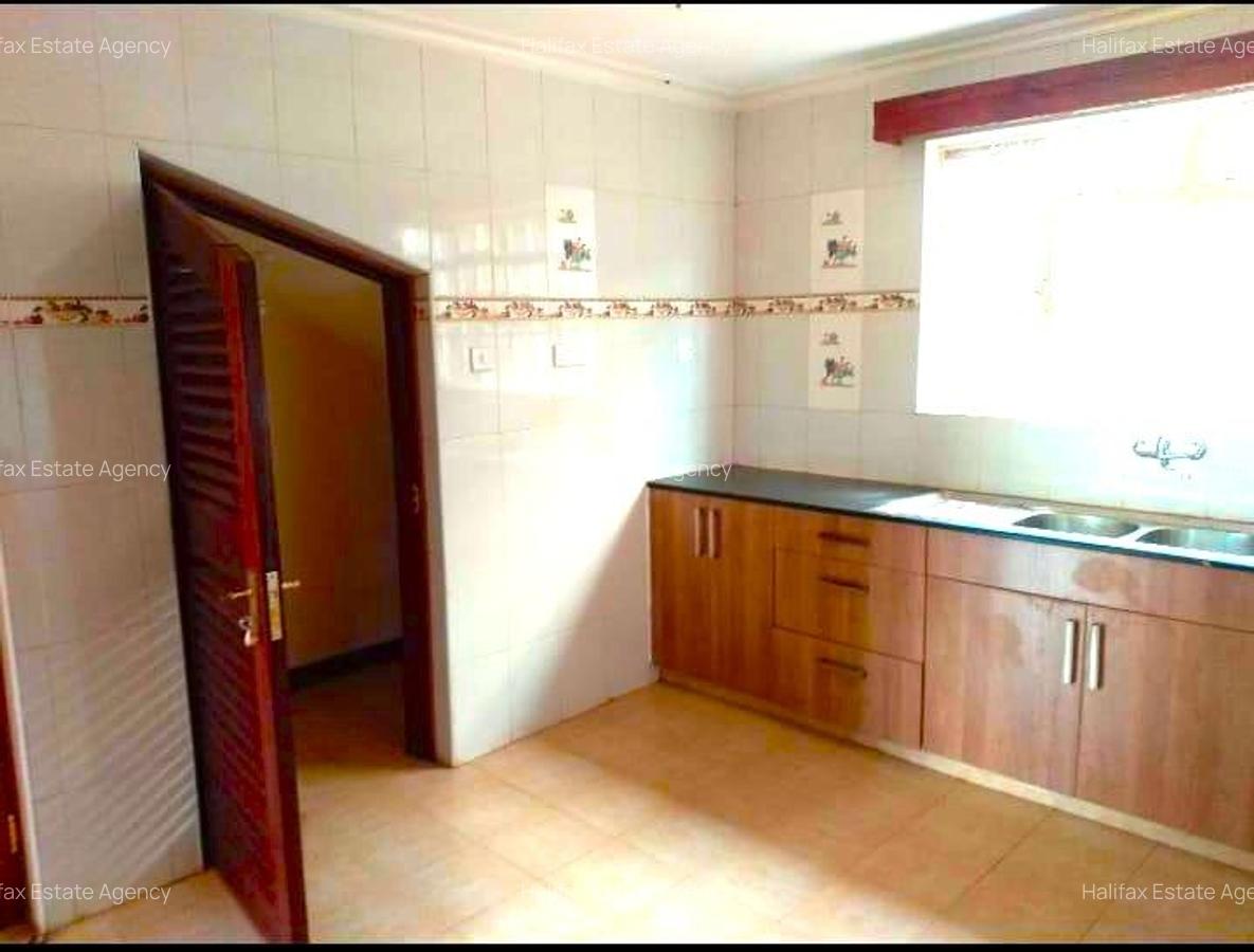4 Bed Villa with En Suite in Runda - 6