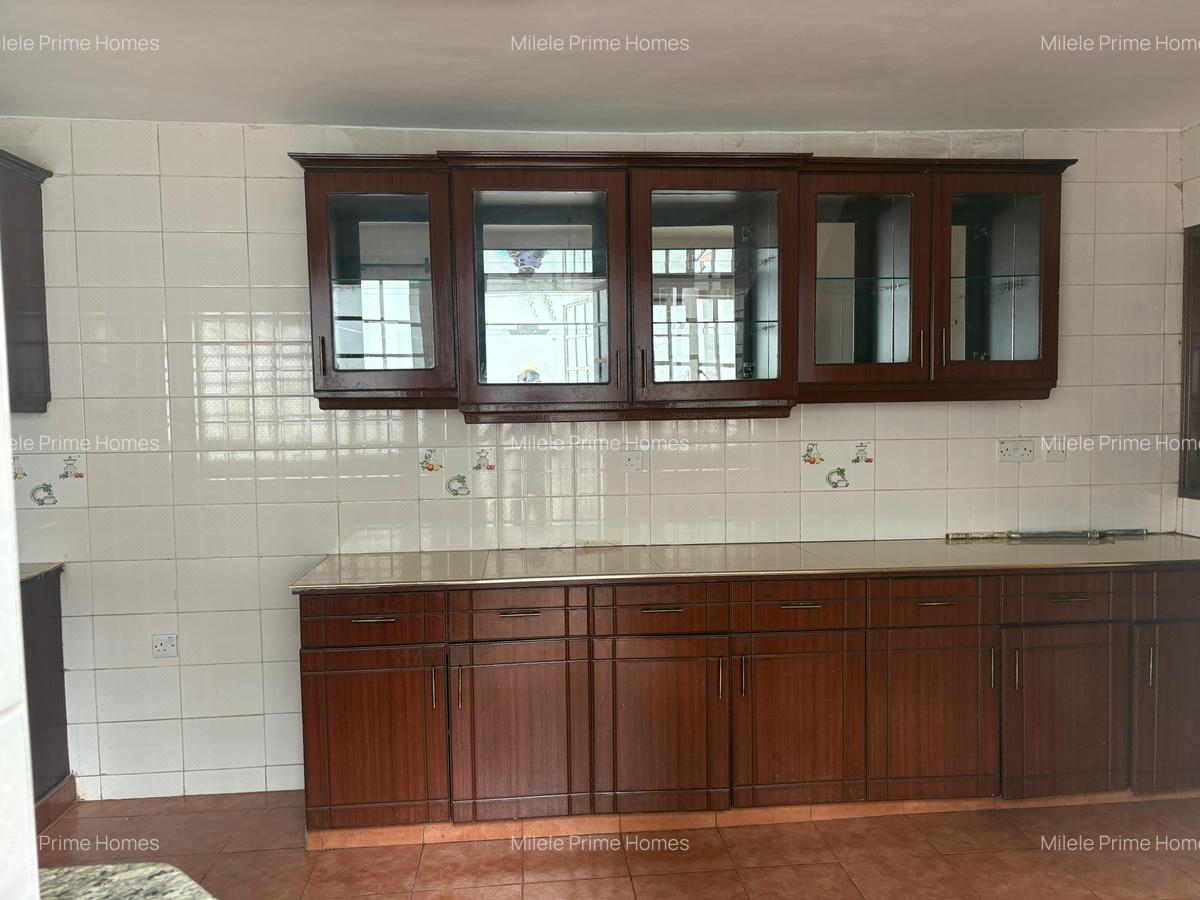 4 Bed Townhouse with En Suite at Matundu Lane - 8
