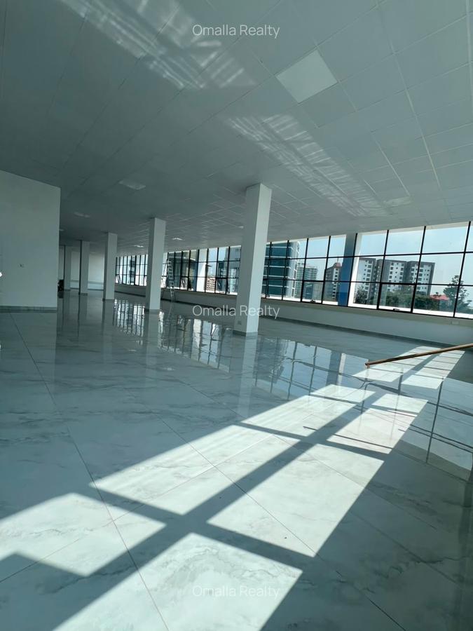 5,000 ft² Commercial Property with Service Charge Included in Westlands Area - 1