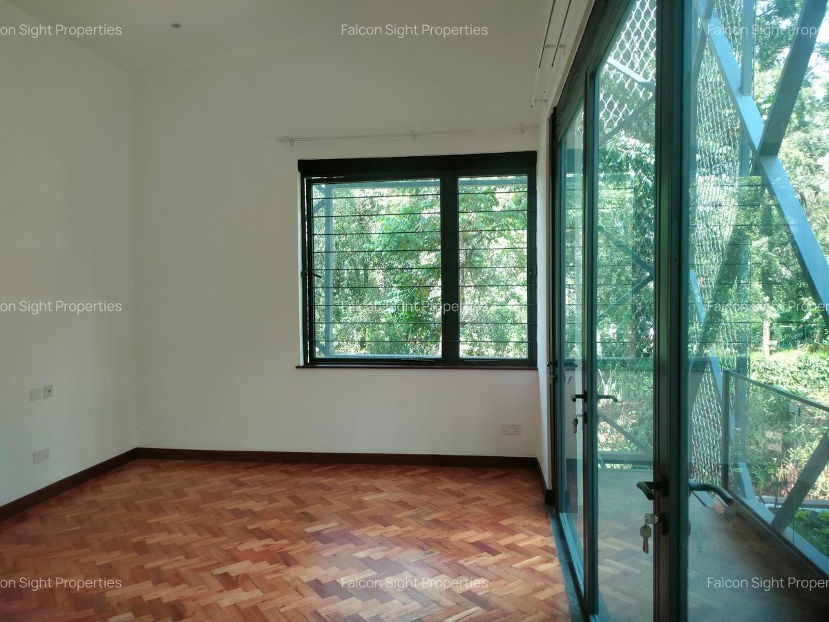 4 Bed Townhouse with Garden at Easy Access To Peponi Road And Few Minutes Drive To Gigiri Un Headquarters - 14
