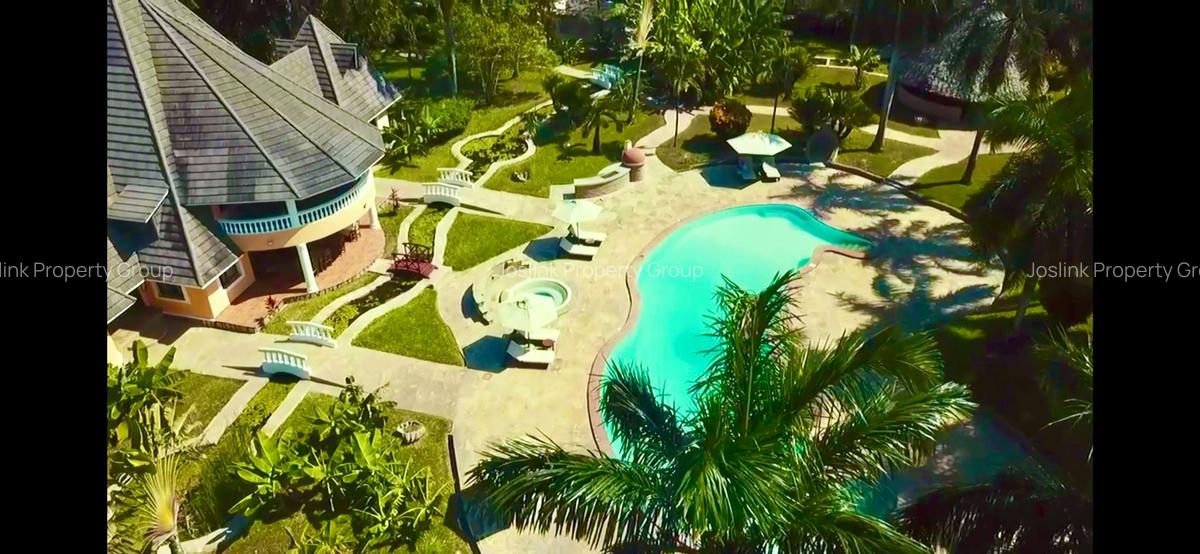 10 Bed Townhouse with En Suite at Mt Kenya - 15
