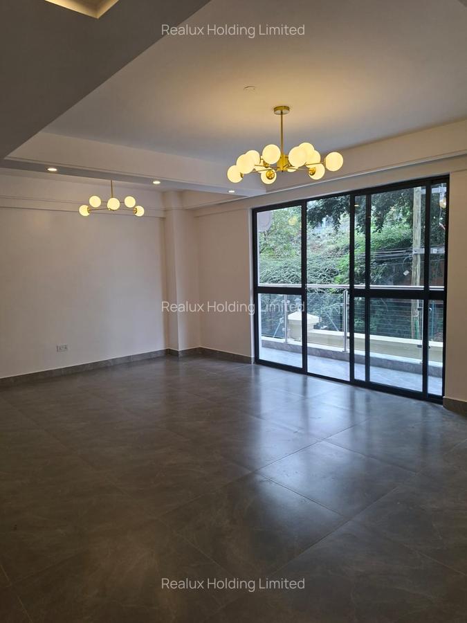 2 Bed Apartment with En Suite in Riverside - 9