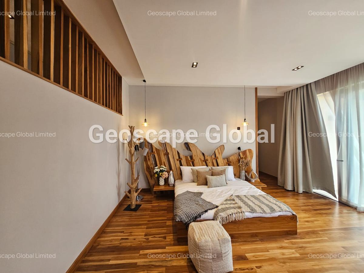 5 Bed Villa with En Suite in Loresho - 16