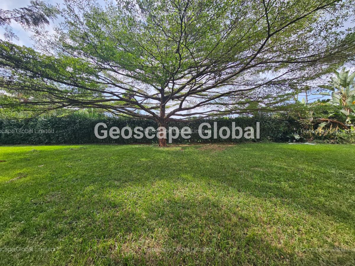 5 Bed House with En Suite in Spring Valley - 1