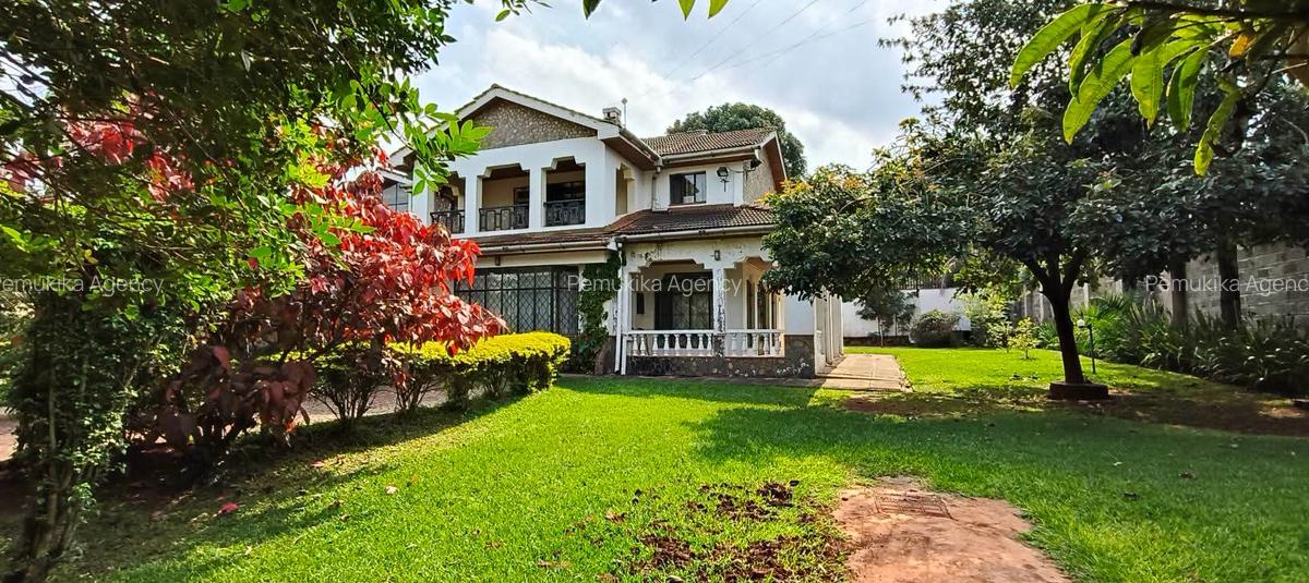 5 Bed Townhouse with En Suite in Runda - 2