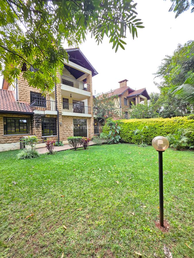 4 Bed Townhouse with En Suite at Lavington Green - 2
