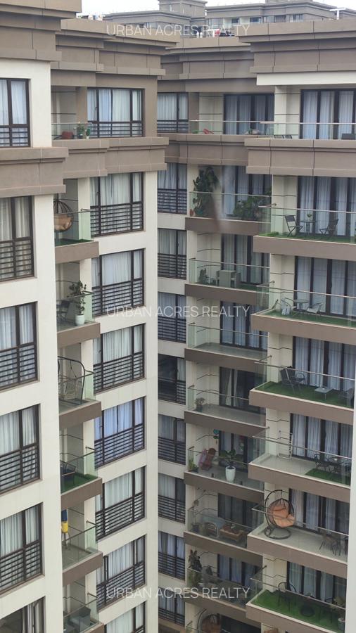 3 Bed Apartment with En Suite at Riverside Drive - 3