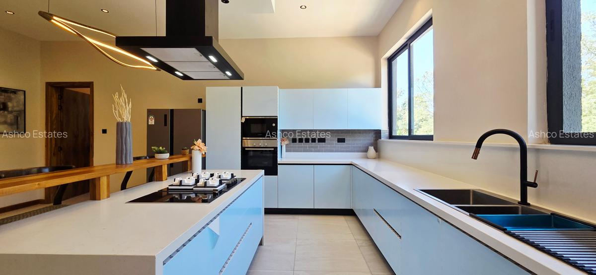 4 Bed Apartment with En Suite in Loresho - 4