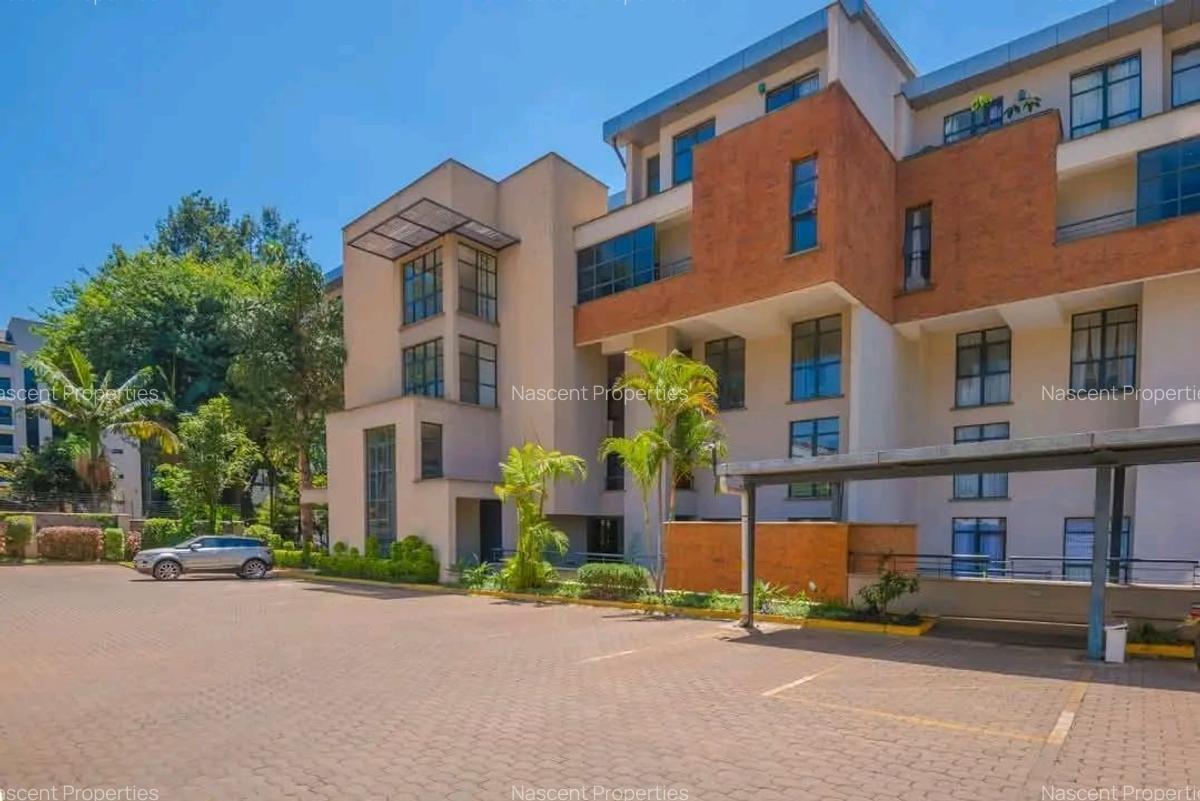 3 Bed Apartment with En Suite in Westlands Area - 1