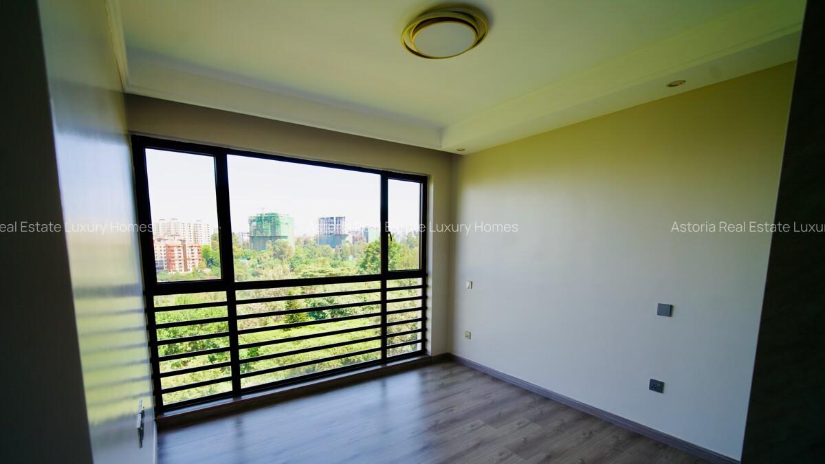 2 Bed Apartment with En Suite at 2026-384 - 5