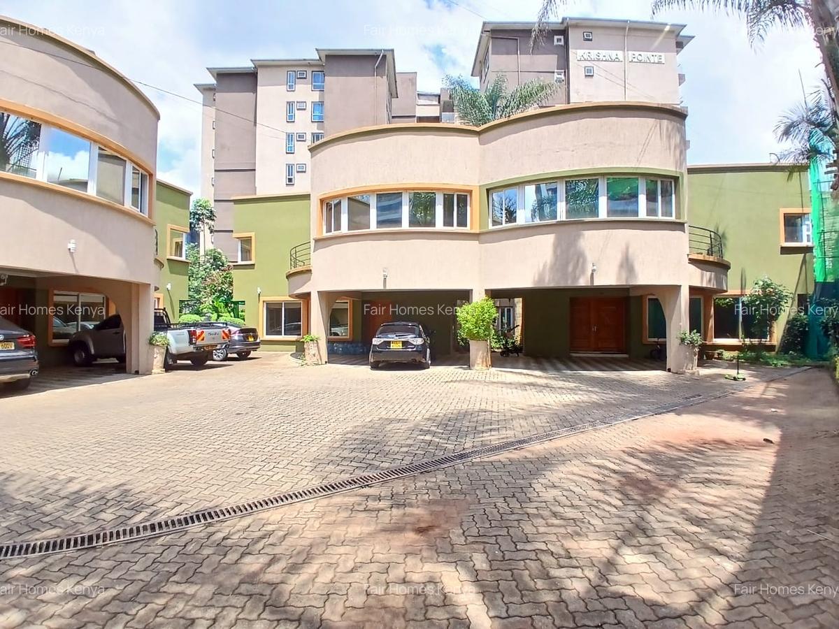 4 Bed Townhouse with En Suite at Riverside Drive - 20