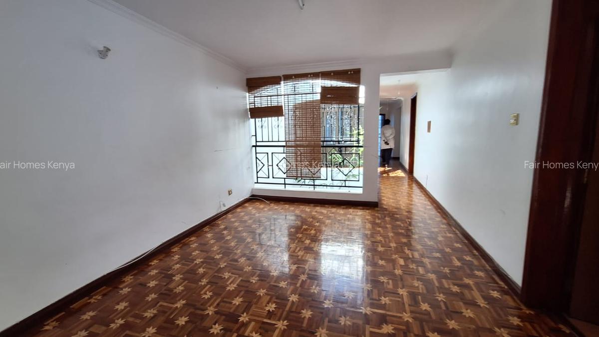 4 Bed Townhouse with En Suite at Lavington Green - 12