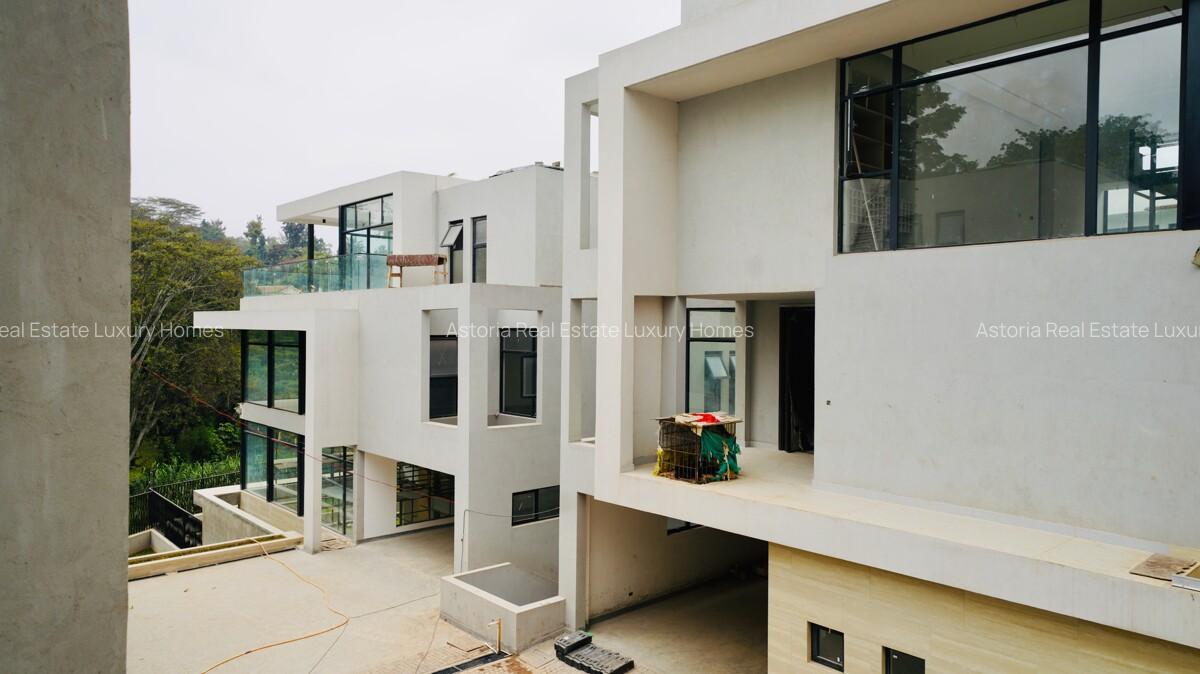 5 Bed Villa with En Suite at 2026-187 5 Bed - 5