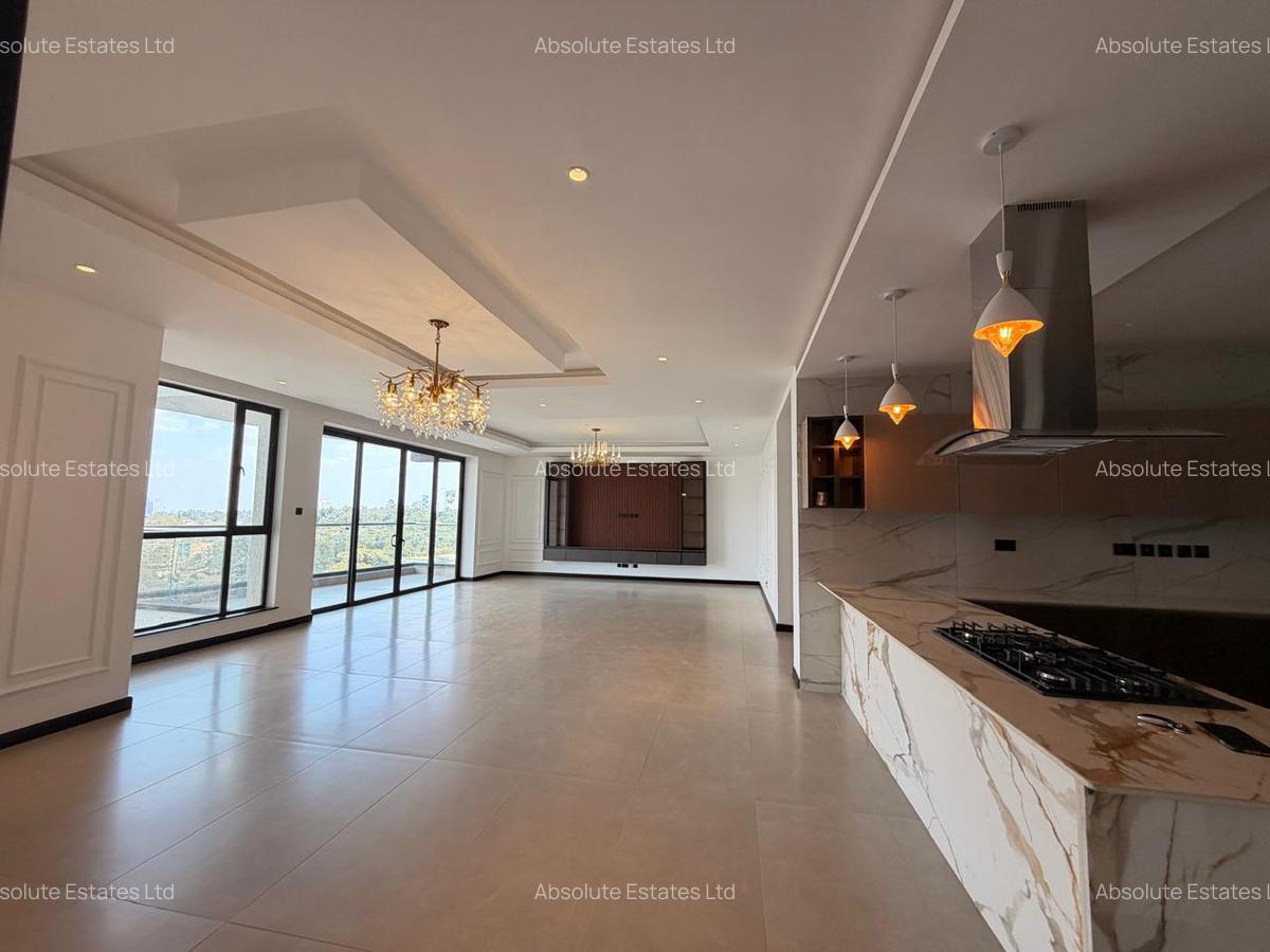 3 Bed Apartment with Swimming Pool in Riverside - 2