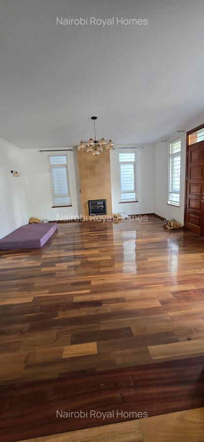 5 Bed Townhouse with En Suite at Lavington Green - 20