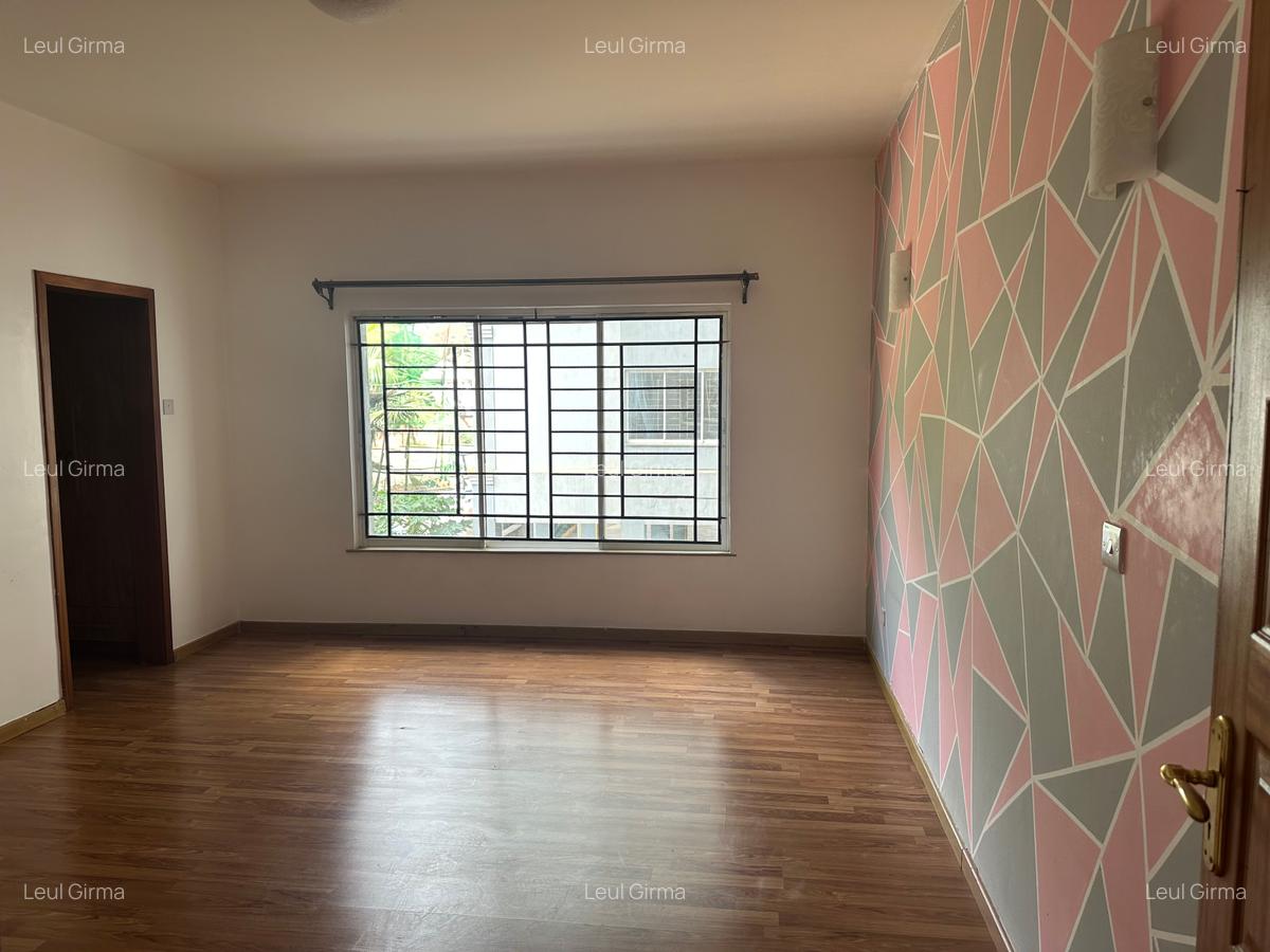 3 Bed Apartment with En Suite at Nyeri Road - 5