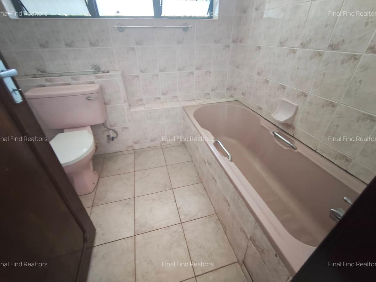 4 Bed House with Garden in Runda - 18
