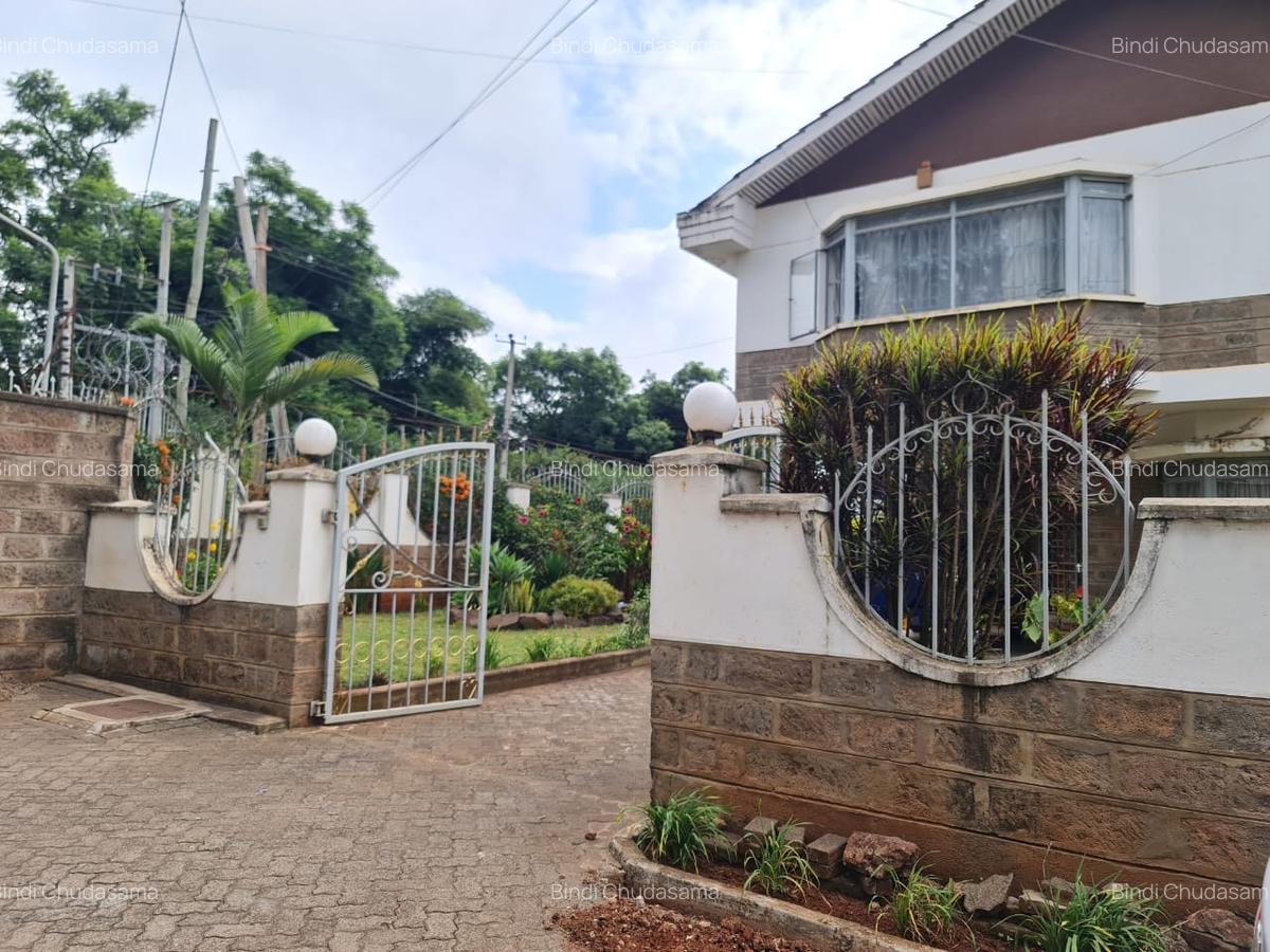 4 Bed House with En Suite at Brookside Garden - 2