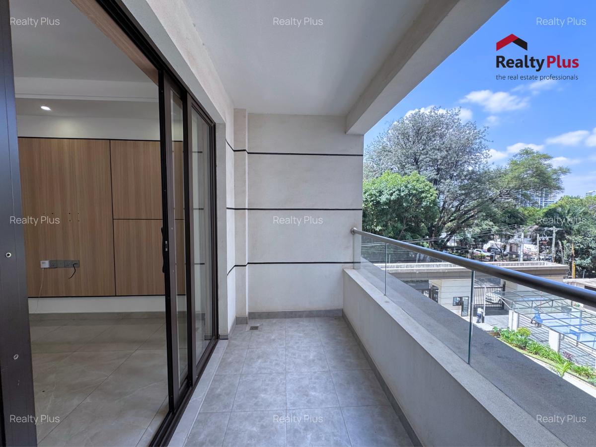 2 Bed Apartment with En Suite at Riverside Drive - 3