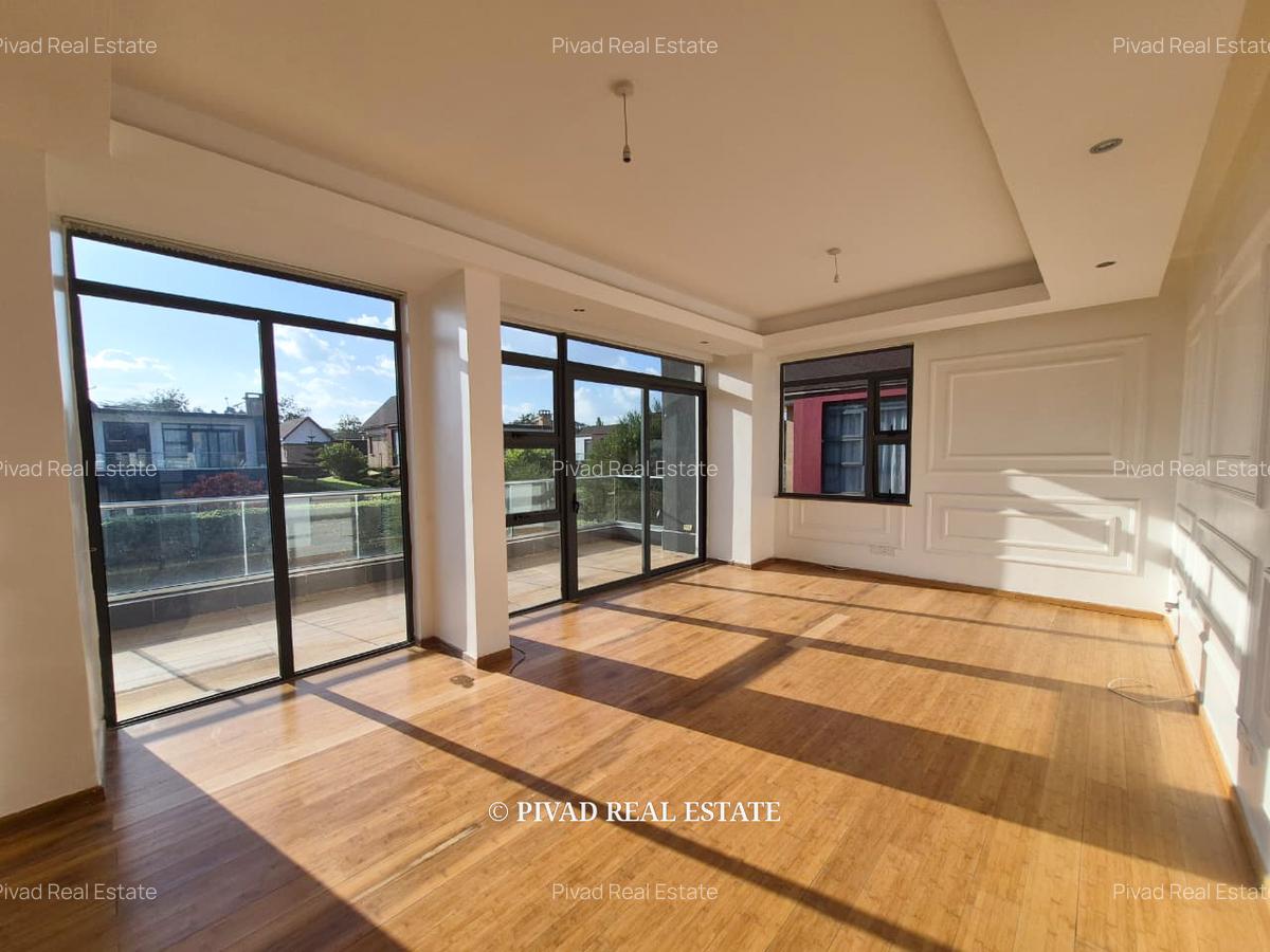 4 Bed House with Garden in Garden Estate - 4