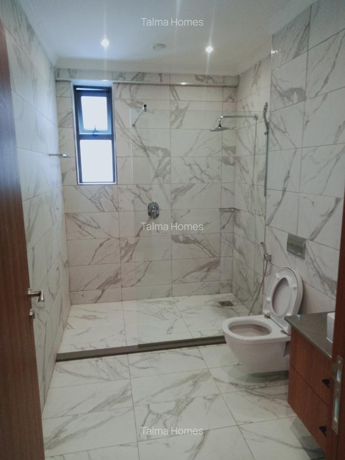 2 Bed Apartment with En Suite at Off Rhapta Road - 11