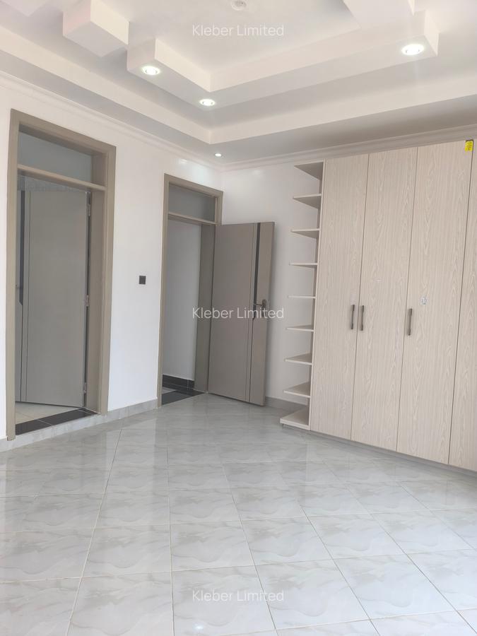 3 Bed House with En Suite in Ruiru - 10