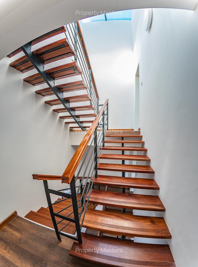4 Bed Villa with En Suite at Kabasiran Avenue - 6