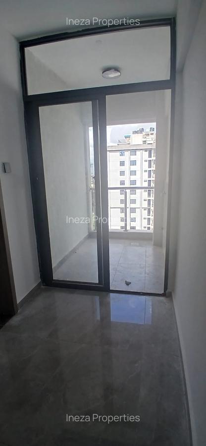 1 Bed Apartment with Gym in Kilimani - 3