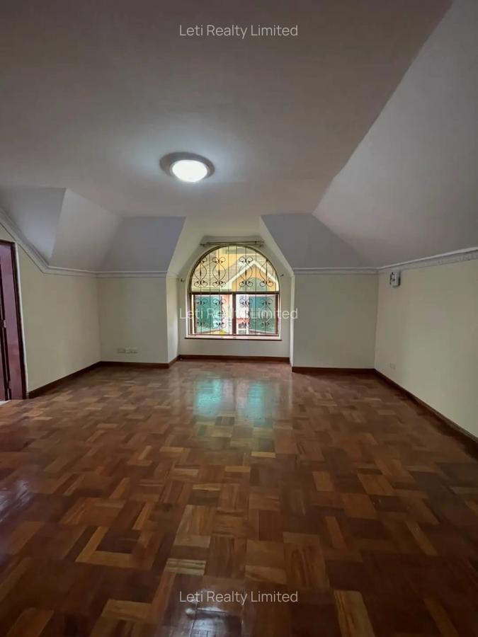 5 Bed Townhouse with En Suite in Kileleshwa - 5