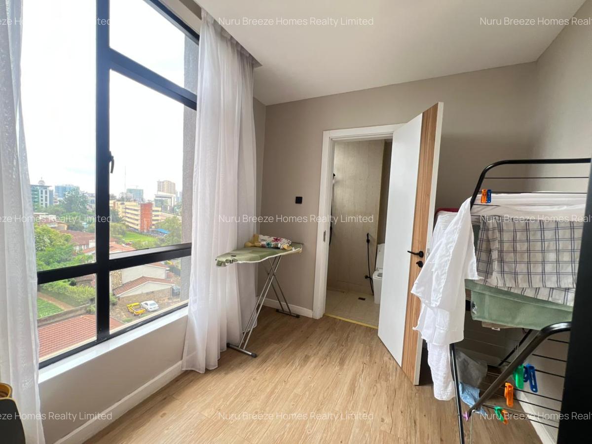 3 Bed Apartment with En Suite in Brookside - 7