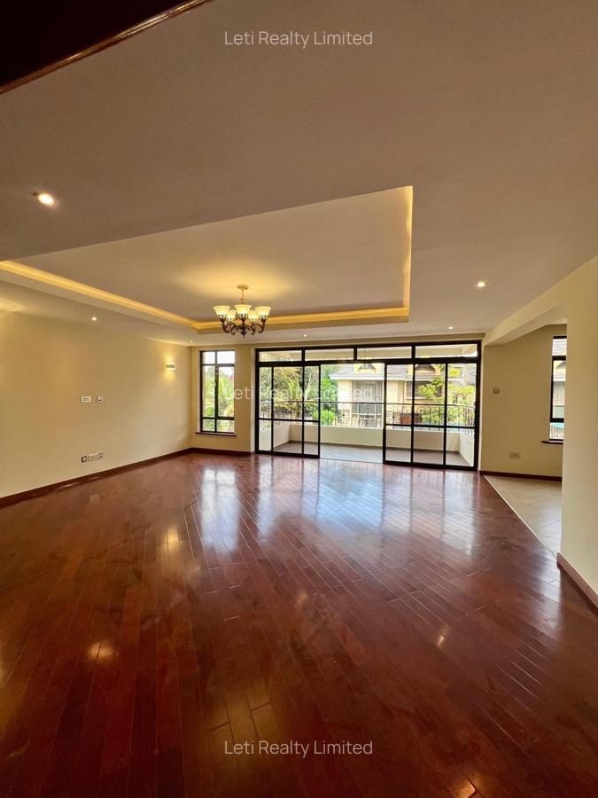 5 Bed Townhouse with En Suite in Lavington - 6