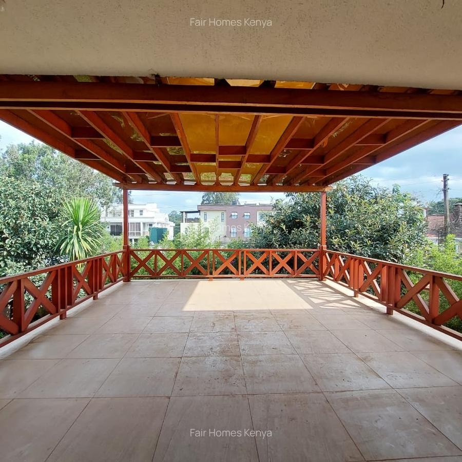 5 Bed Townhouse with En Suite at Convent Drive - 3