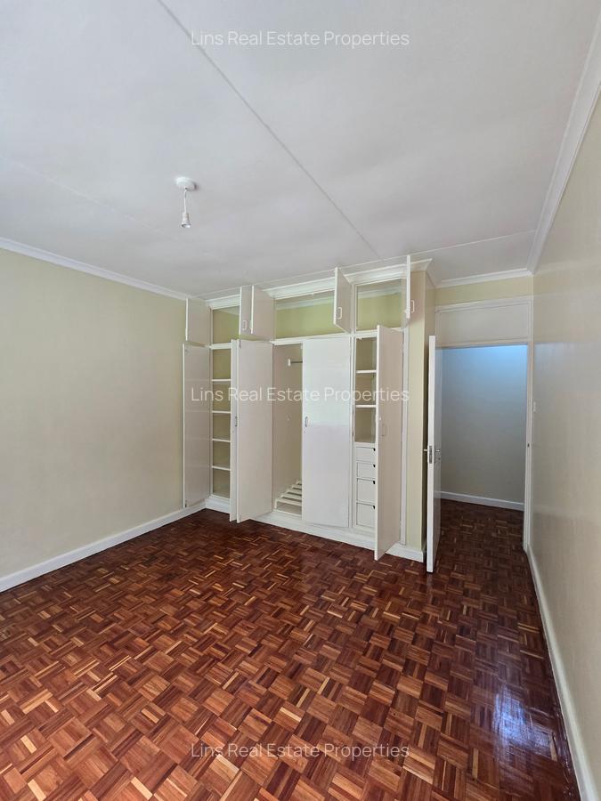 4 Bed House with En Suite in Gigiri - 17